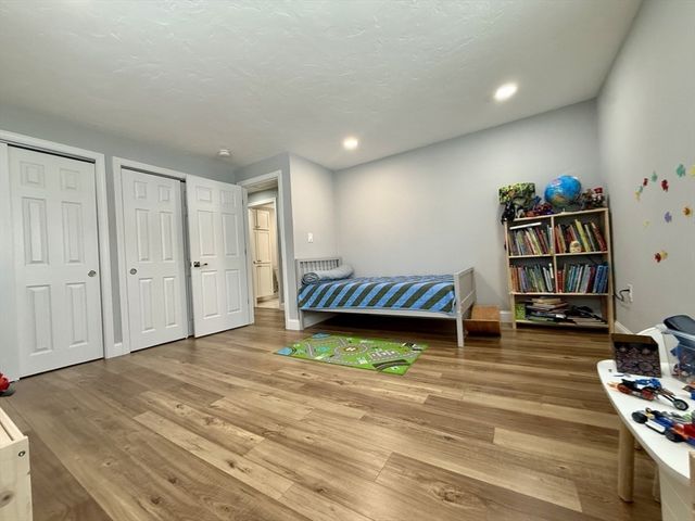 70 Seminole Ave, Waltham, MA 02451