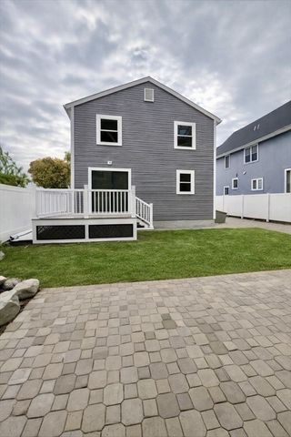 70 Seminole Ave, Waltham, MA 02451