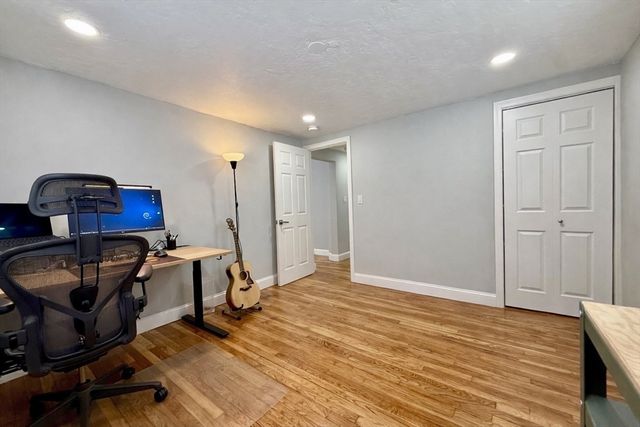 70 Seminole Ave, Waltham, MA 02451