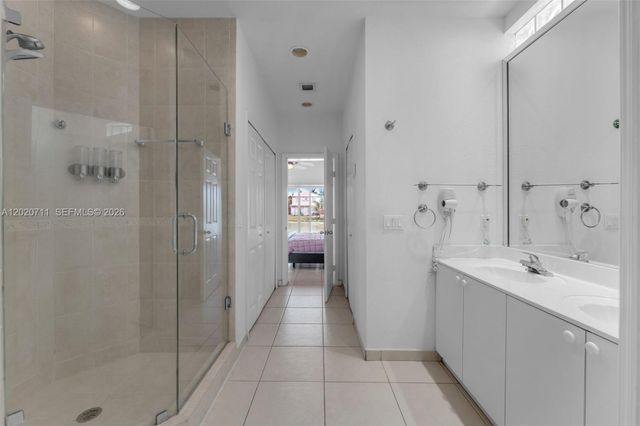 11318 NW 44th Ter, Doral, FL 33178