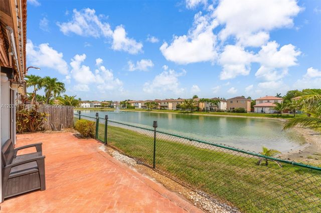 11318 NW 44th Ter, Doral, FL 33178