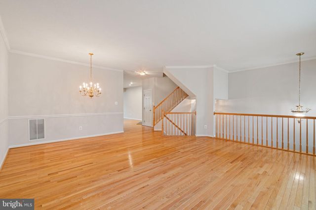 13280 MAPLE CREEK LN, Centreville, VA 20120