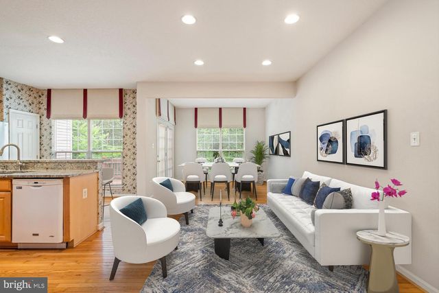 13280 MAPLE CREEK LN, Centreville, VA 20120