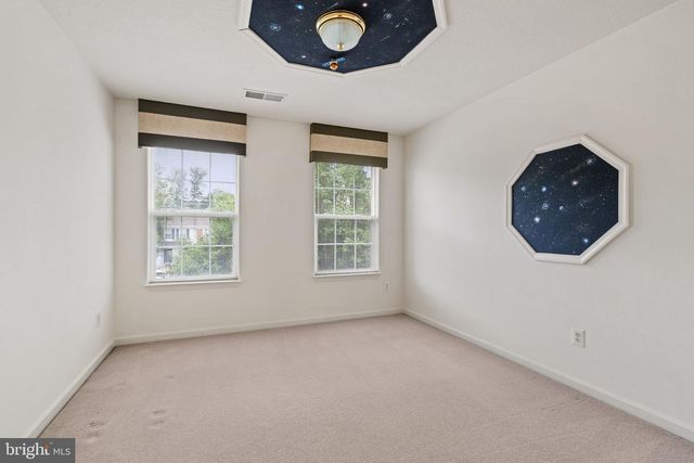 13280 MAPLE CREEK LN, Centreville, VA 20120