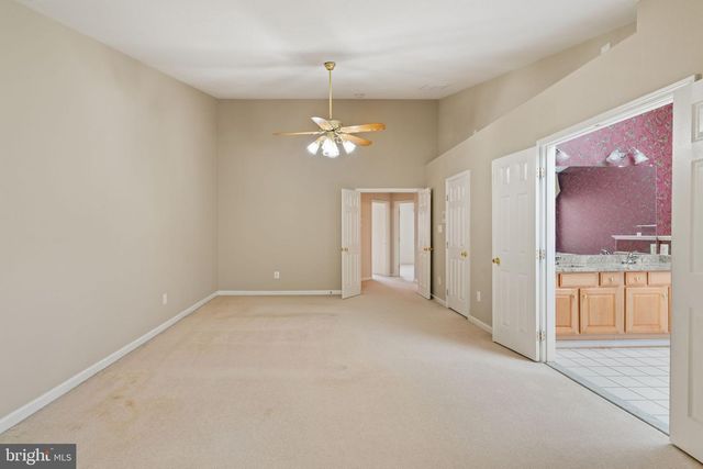 13280 MAPLE CREEK LN, Centreville, VA 20120