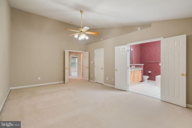 13280 MAPLE CREEK LN, Centreville, VA 20120
