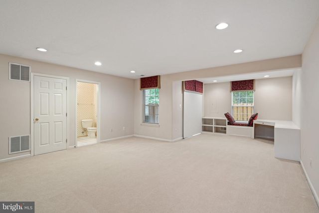 13280 MAPLE CREEK LN, Centreville, VA 20120