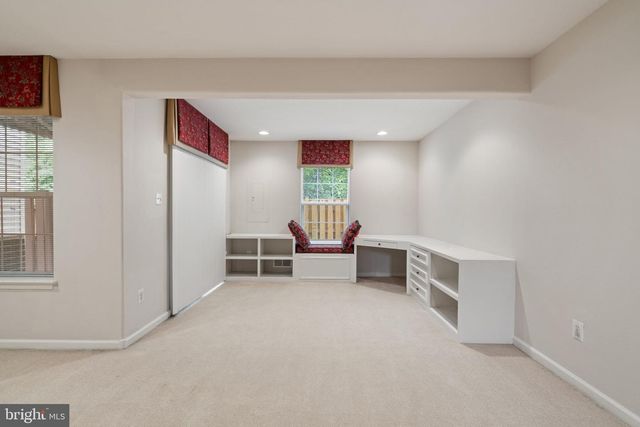 13280 MAPLE CREEK LN, Centreville, VA 20120