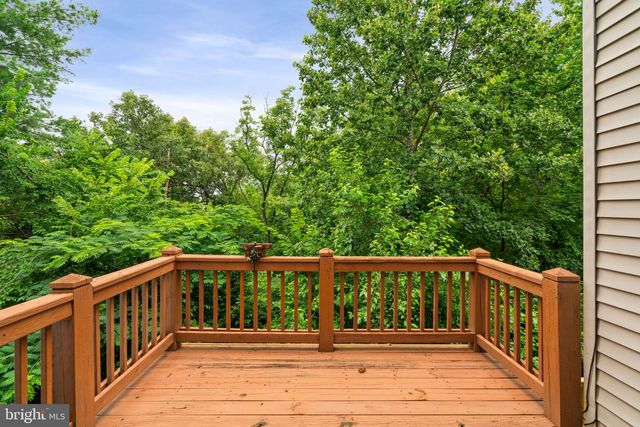 13280 MAPLE CREEK LN, Centreville, VA 20120