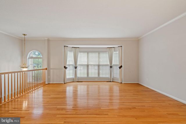 13280 MAPLE CREEK LN, Centreville, VA 20120