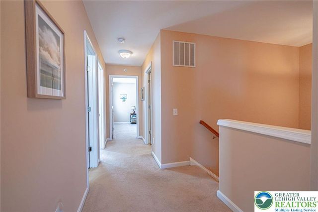 8542 Mayfair Court, Upper Macungie Twp, PA 19031