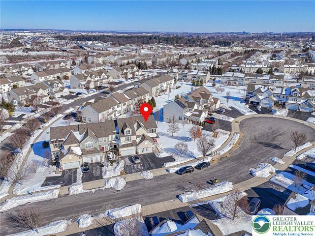 8542 Mayfair Court, Upper Macungie Twp, PA 19031