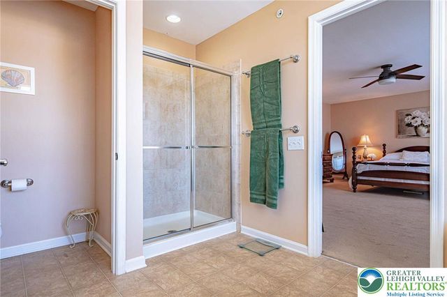 8542 Mayfair Court, Upper Macungie Twp, PA 19031