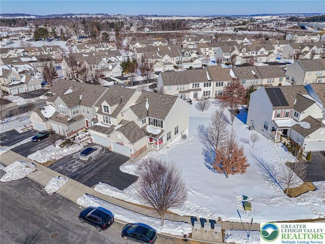 8542 Mayfair Court, Upper Macungie Twp, PA 19031