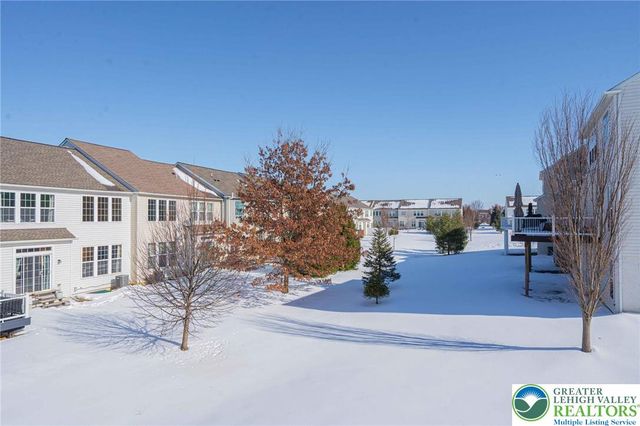 8542 Mayfair Court, Upper Macungie Twp, PA 19031