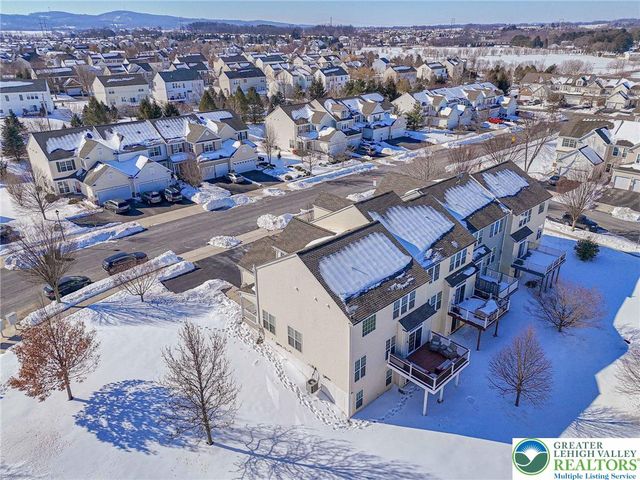 8542 Mayfair Court, Upper Macungie Twp, PA 19031