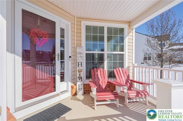 8542 Mayfair Court, Upper Macungie Twp, PA 19031