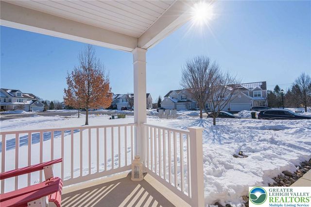 8542 Mayfair Court, Upper Macungie Twp, PA 19031