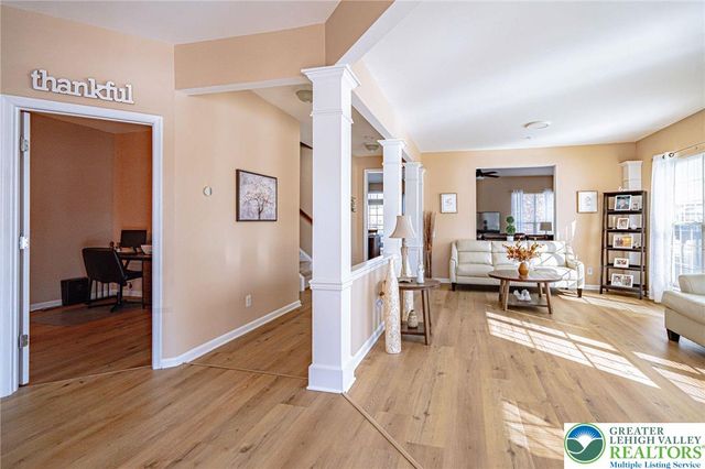 8542 Mayfair Court, Upper Macungie Twp, PA 19031