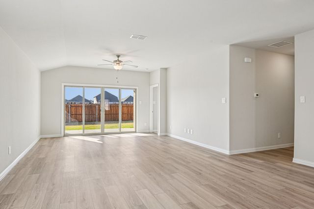 4212 Palestine Drive, Farmersville, TX 75442