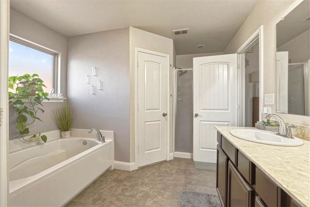 8808 Rochester Avenue, Lubbock, TX 79424