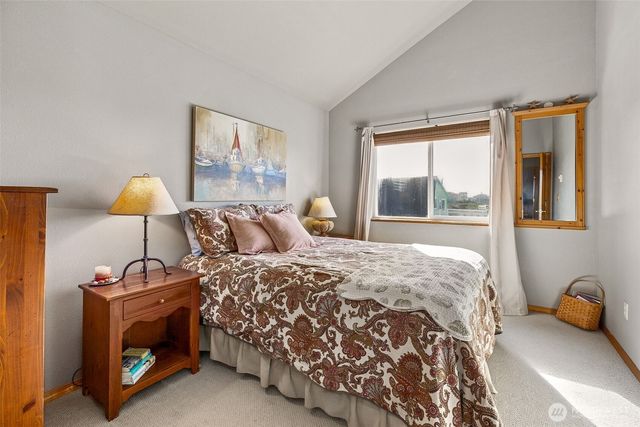 898 S Sand Dune Avenue SW, Ocean Shores, WA 98569