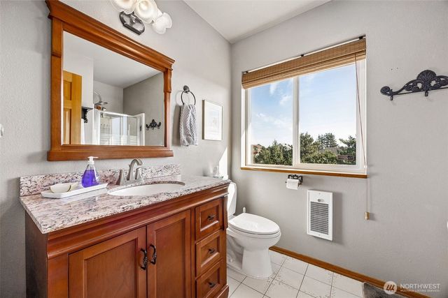 898 S Sand Dune Avenue SW, Ocean Shores, WA 98569