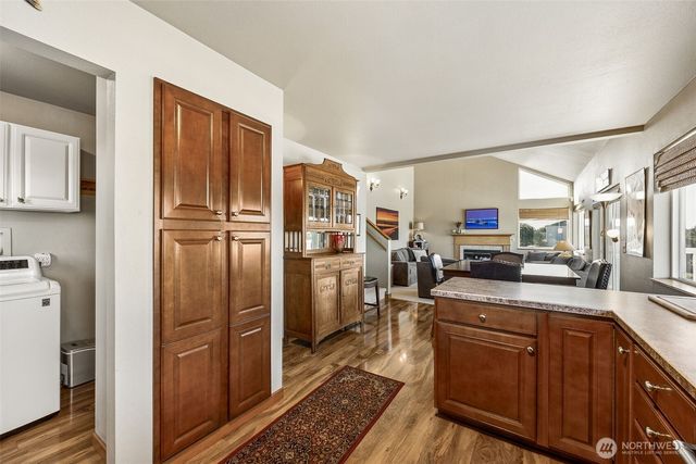 898 S Sand Dune Avenue SW, Ocean Shores, WA 98569