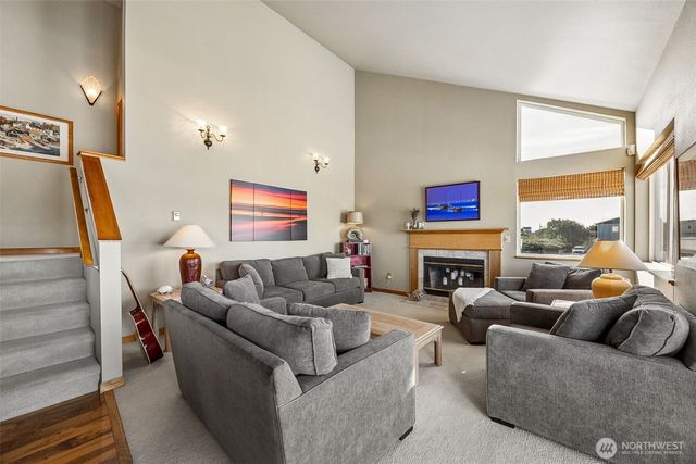 898 S Sand Dune Avenue SW, Ocean Shores, WA 98569