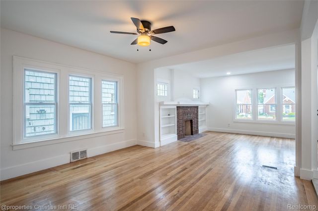 4373 Balfour Road, Detroit, MI 48224