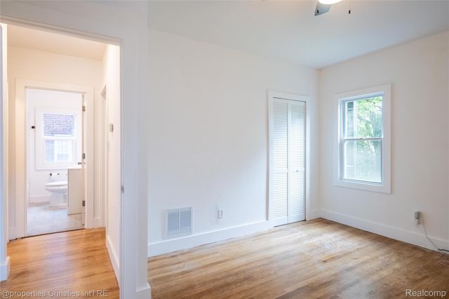 4373 Balfour Road, Detroit, MI 48224