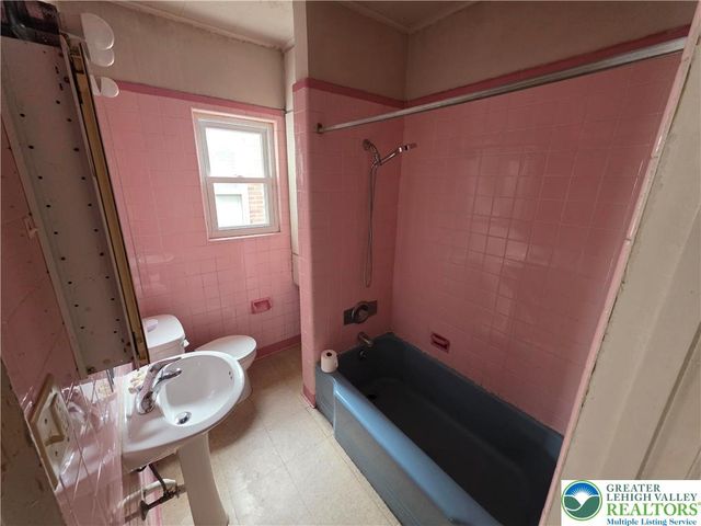 1119 West Green Street, Allentown City, PA 18102