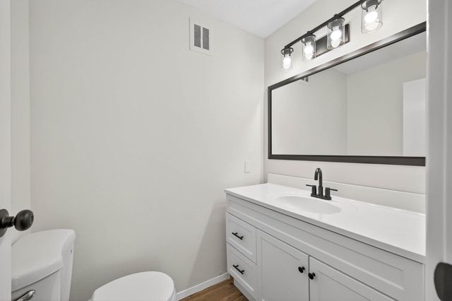 181 Little Canada Road E 219, Little Canada, MN 55117