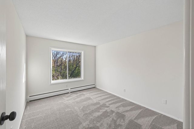 181 Little Canada Road E 219, Little Canada, MN 55117