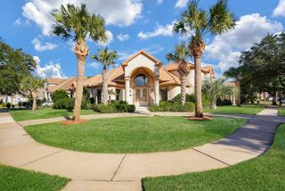 10 Lake Mist Court, Sugar Land, TX 77479