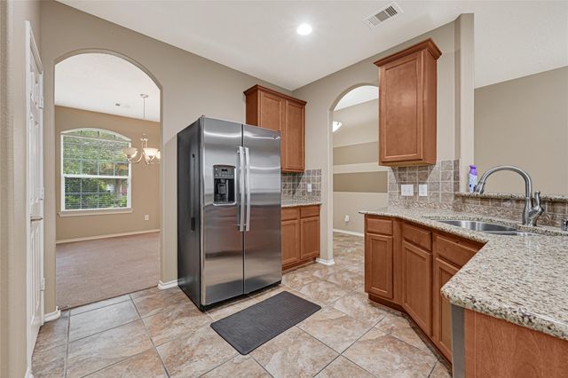13610 Summer Spring Lane, Rosharon, TX 77583