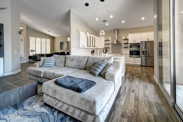9045 E Casitas Del Rio Drive, Scottsdale, AZ 85255
