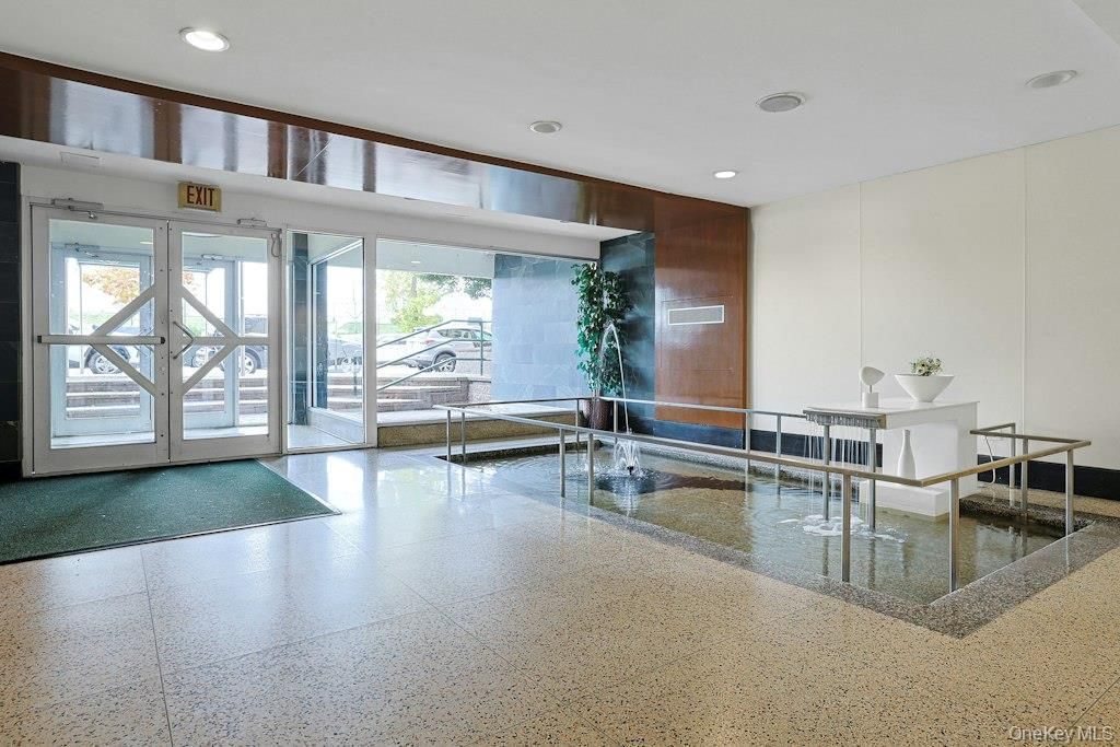 3363 Sedgwick Avenue 4D, Bronx, NY 10463 — photo 3