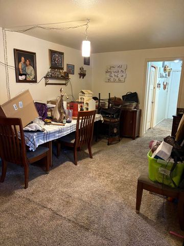 212 E 11th Street, Grove, OK 74344