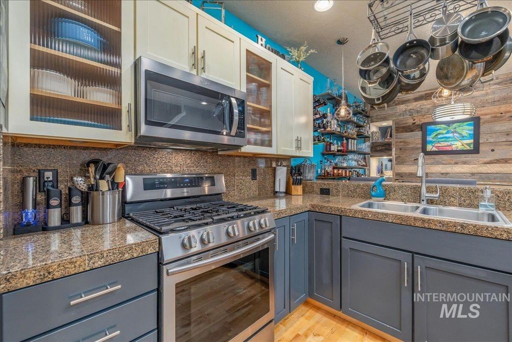 328 E Water Pocket Ln., Garden City, ID 83714 photo 4