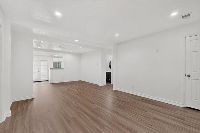 347 62nd Street NW, Albuquerque, NM 87105