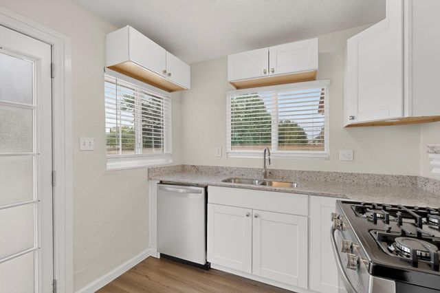 347 62nd Street NW, Albuquerque, NM 87105