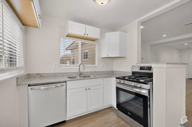 347 62nd Street NW, Albuquerque, NM 87105