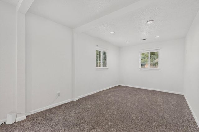 347 62nd Street NW, Albuquerque, NM 87105