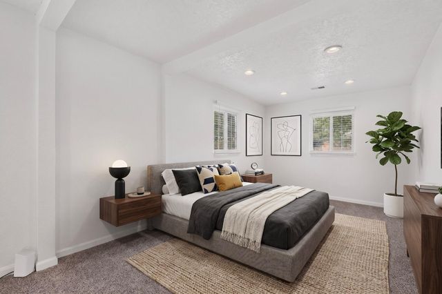347 62nd Street NW, Albuquerque, NM 87105