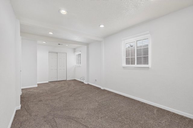 347 62nd Street NW, Albuquerque, NM 87105