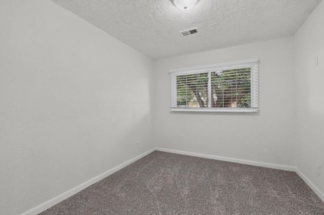 347 62nd Street NW, Albuquerque, NM 87105