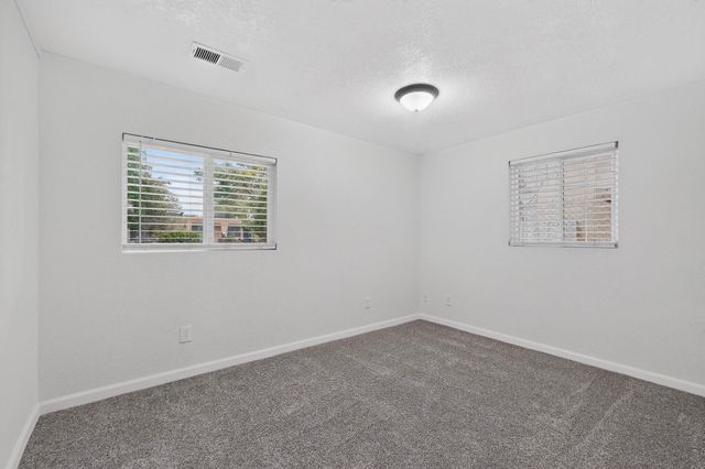 347 62nd Street NW, Albuquerque, NM 87105