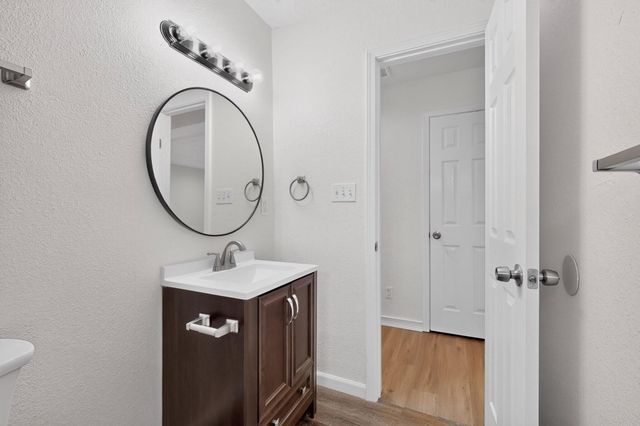 347 62nd Street NW, Albuquerque, NM 87105