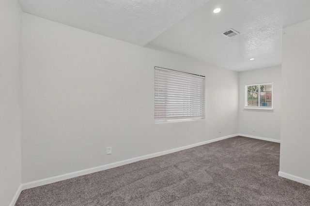 347 62nd Street NW, Albuquerque, NM 87105